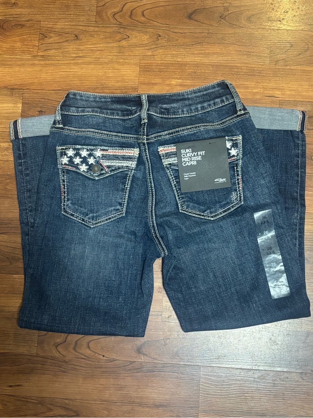 Silver Jeans Suki Curvy Fit Mid Rise Capri Jeans with Red, White & Blue Pockets